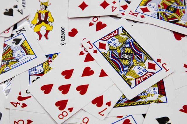 Que faire quand vous n'êtes pas le premier à étaler vos cartes ? Que faire quand vous n'êtes pas le premier à étaler vos cartes ?